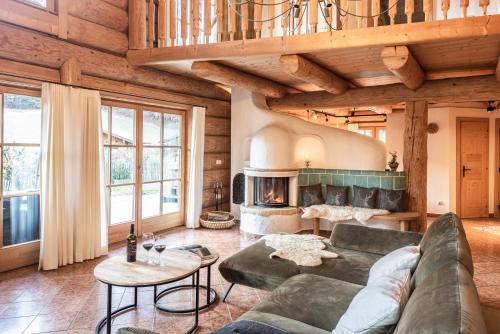Χώρος καθιστικού στο Chalets & Apartments Beim Waicher zwischen Salzburg und Chiemsee
