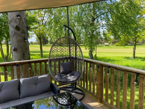 Κήπος έξω από το Teviotdale Lodge at Lilliardsedge Holiday Park