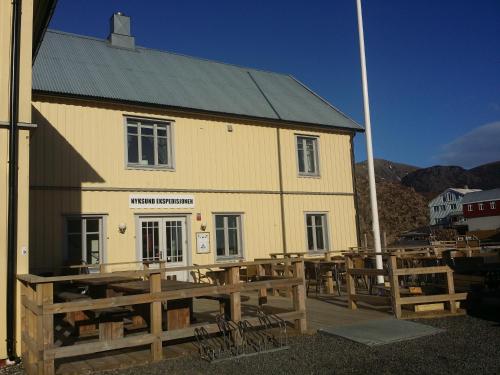 Photo de la galerie de l'établissement Nyksund Ekspedisjonen, à Nyksund