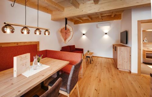 Uma televisão e/ou sistema de entretenimento em Edenhauserhof