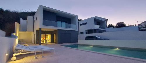 Gallery image of Gozo - new luxury villa with private pool in Foz do Arelho