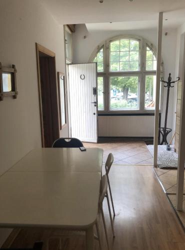 ソポトにあるSopot 4 bedroom apartmentのギャラリーの写真