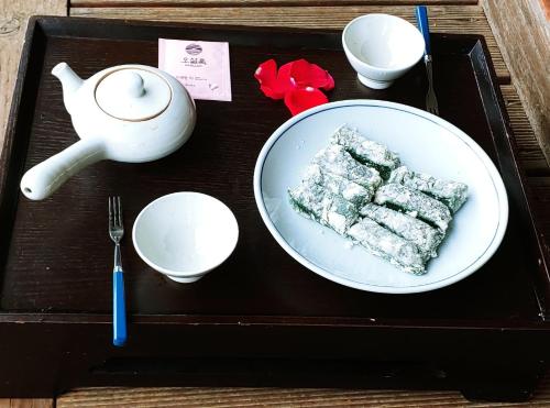 Mad på pensionatet eller i nærheden