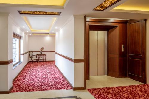 Hotel Gyalpo Residency - A Mountain View Luxury Hotel in Lehにあるベッド
