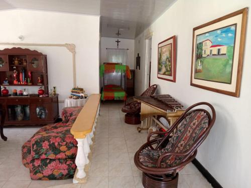 Ruang duduk di Casa de campo los anturios