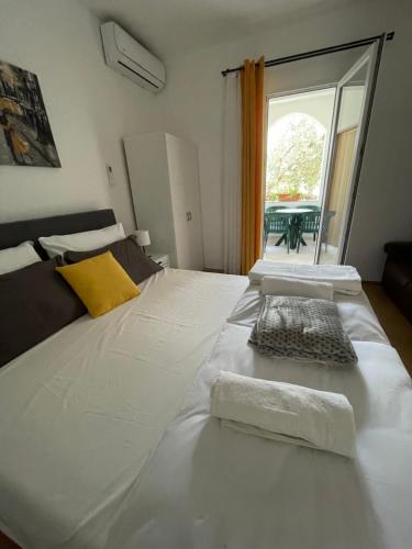 Apartmani Roko&Lovre Paklenica
