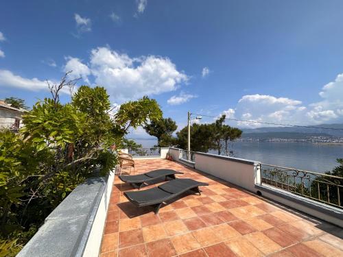 Fotografie z fotogalerie ubytování Holiday Home Callesol v destinaci Šilo