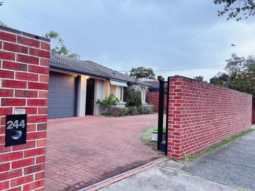 Ảnh trong thư viện ảnh của Patterson Lakes Charming 2 Bedroom House / VPL244 ở Patterson Lakes