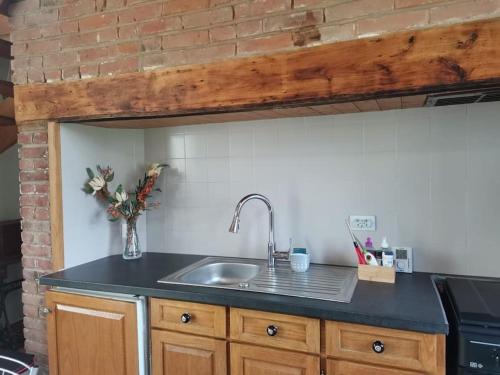 Η κουζίνα ή μικρή κουζίνα στο Happiness, maison de charme à 20mn centre ville de Amiens