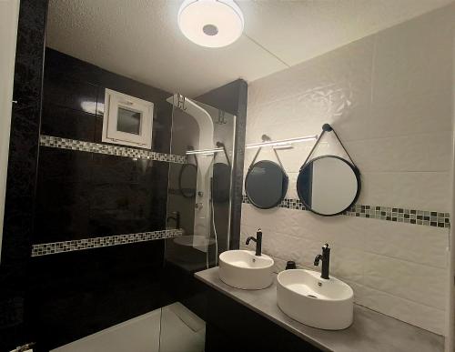 Koupelna v ubytování Apart 75m2 - 2 rooms - Parking