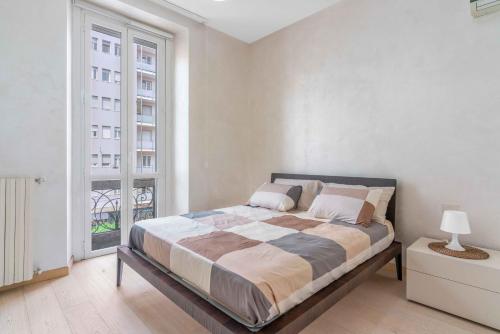 MO30 Loreto- Duomo- Large Modern Apartment -