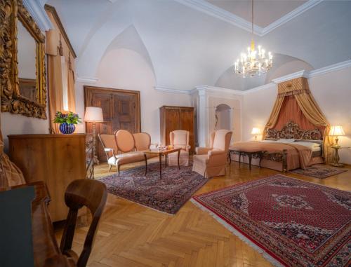 Ruang duduk di Hotel Schloss Dürnstein