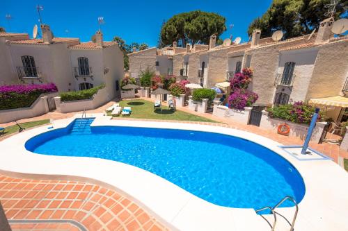 Los Pinos 15 Nerjarent