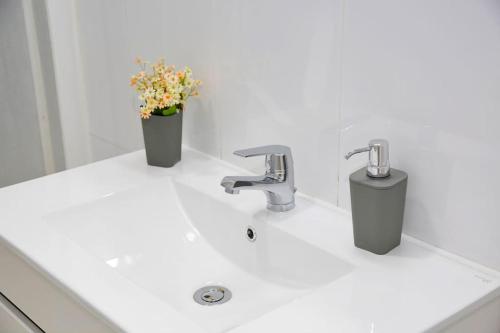 Central apartment in Alicante with AC