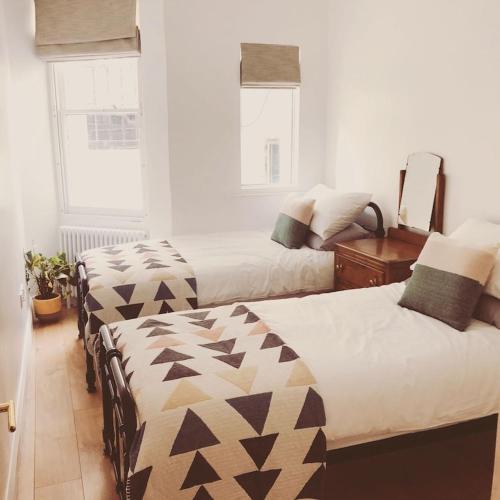 Central Brighton flat, 3 bedrooms, sleeps 6, close to shops and beach photo 13