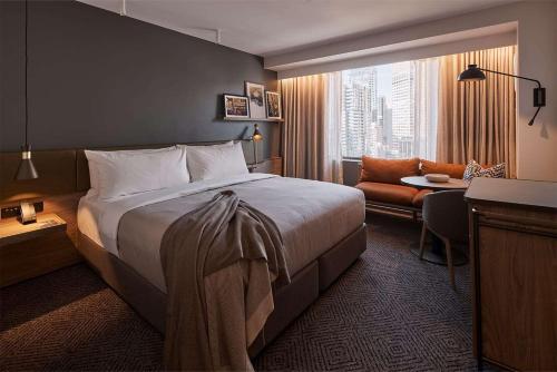 Rydges Melbourne Image