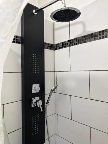 Koupelna v ubytování AZUR HOTEL
