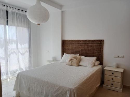 Vera playa Puerto Rey Mar, piscina y ubicación inmejorable