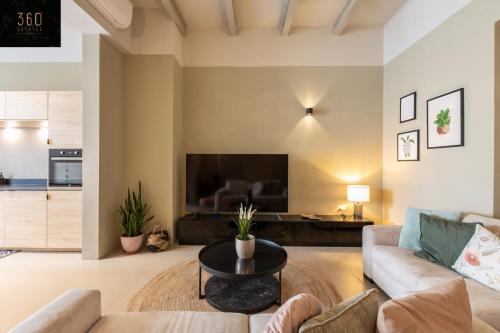 En sittgrupp på Ultimate Luxury Home experience in Beautiful Rabat by 360 Estates