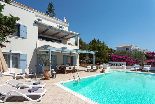 Fotografie z fotogalerie ubytování Beachfront villa Coco v destinaci Karafotaíika