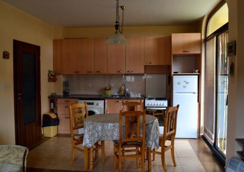 Gallery image of Nadezhda residence apartment in Hisarya
