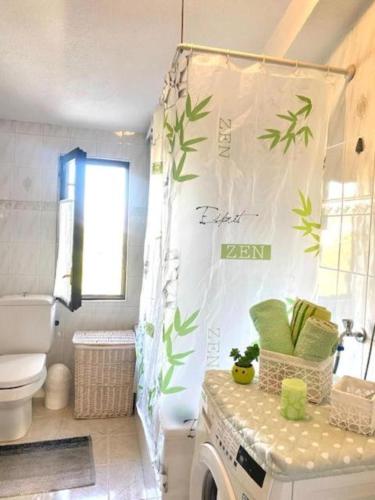 Vonios kambarys apgyvendinimo įstaigoje Charming apartment in Kaštela
