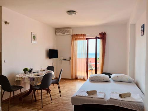 Postel nebo postele na pokoji v ubytování Pink Panther