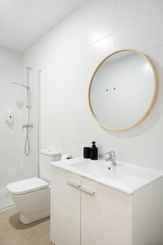Blanq Marina Suites photo 60