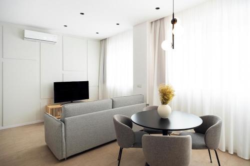 Blanq Marina Suites photo 61