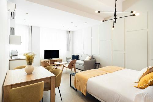 Blanq Marina Suites photo 66