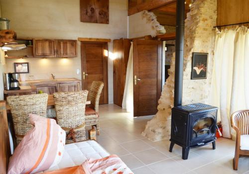 Ruang duduk di Le Paradis des Gourmands, de paix et de quiétude - Détente, sérénité et relaxation profonde !