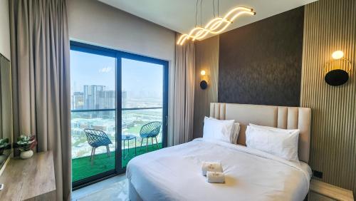 STAY BY LATINEM Luxury 1BR Holiday Home W2817 near Burj Khalifa