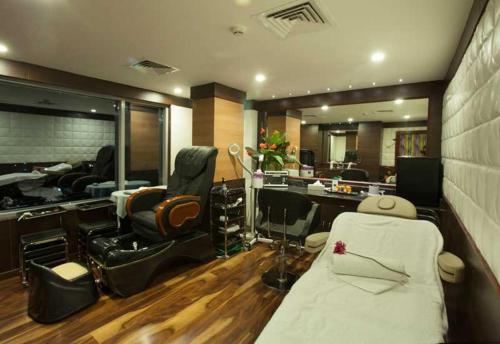 Un lugar para sentarse en Ramada by Wyndham Alleppey