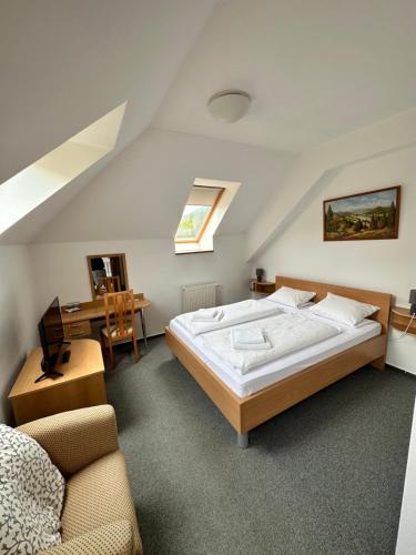 Una cama o camas en una habitación de Garni Hotel Gavurky