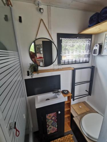 Gambar di galeri bagi La Charmotte, tiny House insolite di Verbiesles