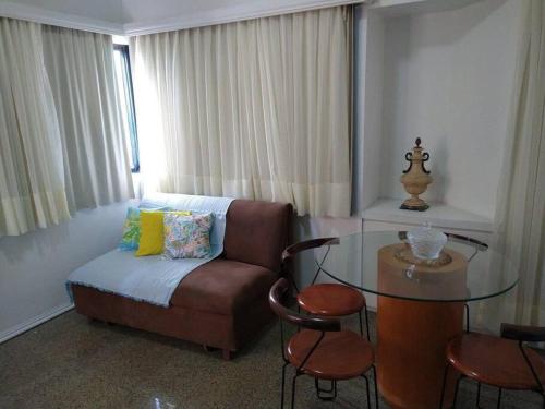 Lindo Flat Beira Mar 401 tesisinde bir oturma alanı