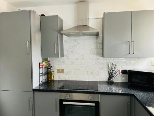 Beautiful and Homely 3 Bed House With FREE Parking So Close To Man City and City Centre photo 46