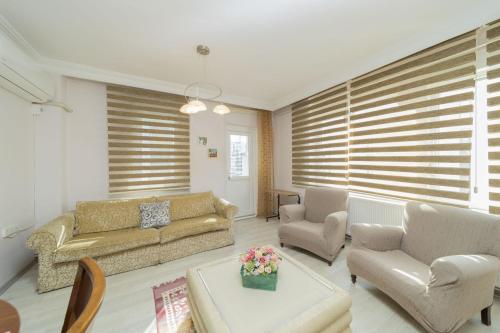 Fotografie z fotogalerie ubytování Flat Close to Beach with Balcony in Konyaalti v destinaci Antalya