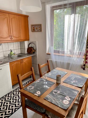 Una cocina o zona de cocina en BONI Apartman