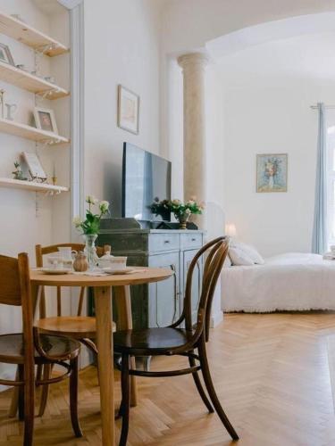 CYPRIAN apartment