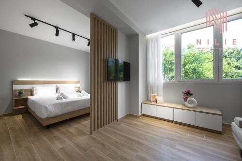 Ultima, Nilie Hospitality MGMT