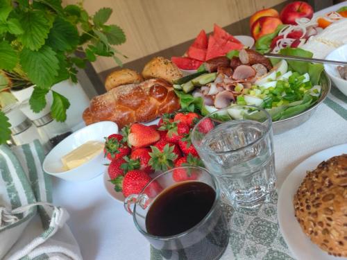 Mad i luksusteltet eller i nærheden