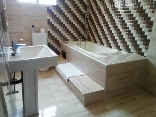 Phòng tắm tại Girlie's bed and breakfast