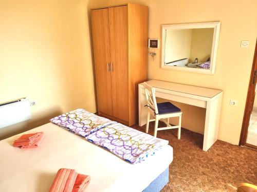 Gambar di galeri bagi House Lopica di Senj