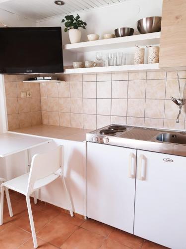 Cozy Studio With Private Terrace Barac