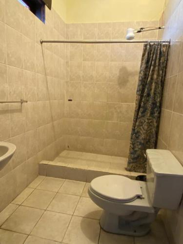 Koupelna v ubytování Hotel Malybu