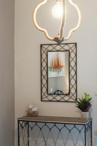 Enjoy Sunsets at Fully Equipped Seaside apt