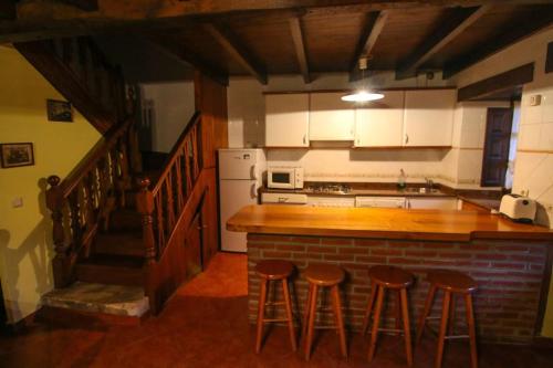 Nhà bếp/bếp nhỏ tại Alojamiento Rural Casa La Mata.