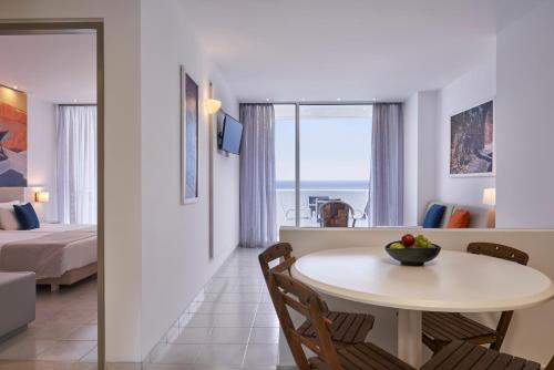 Posezení v ubytování Epsilon Hotel Apartments