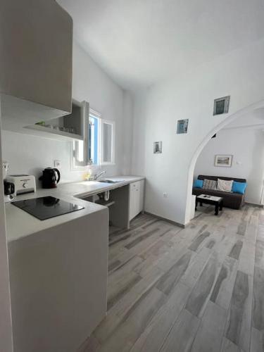 Naxian Castle Gem Studio